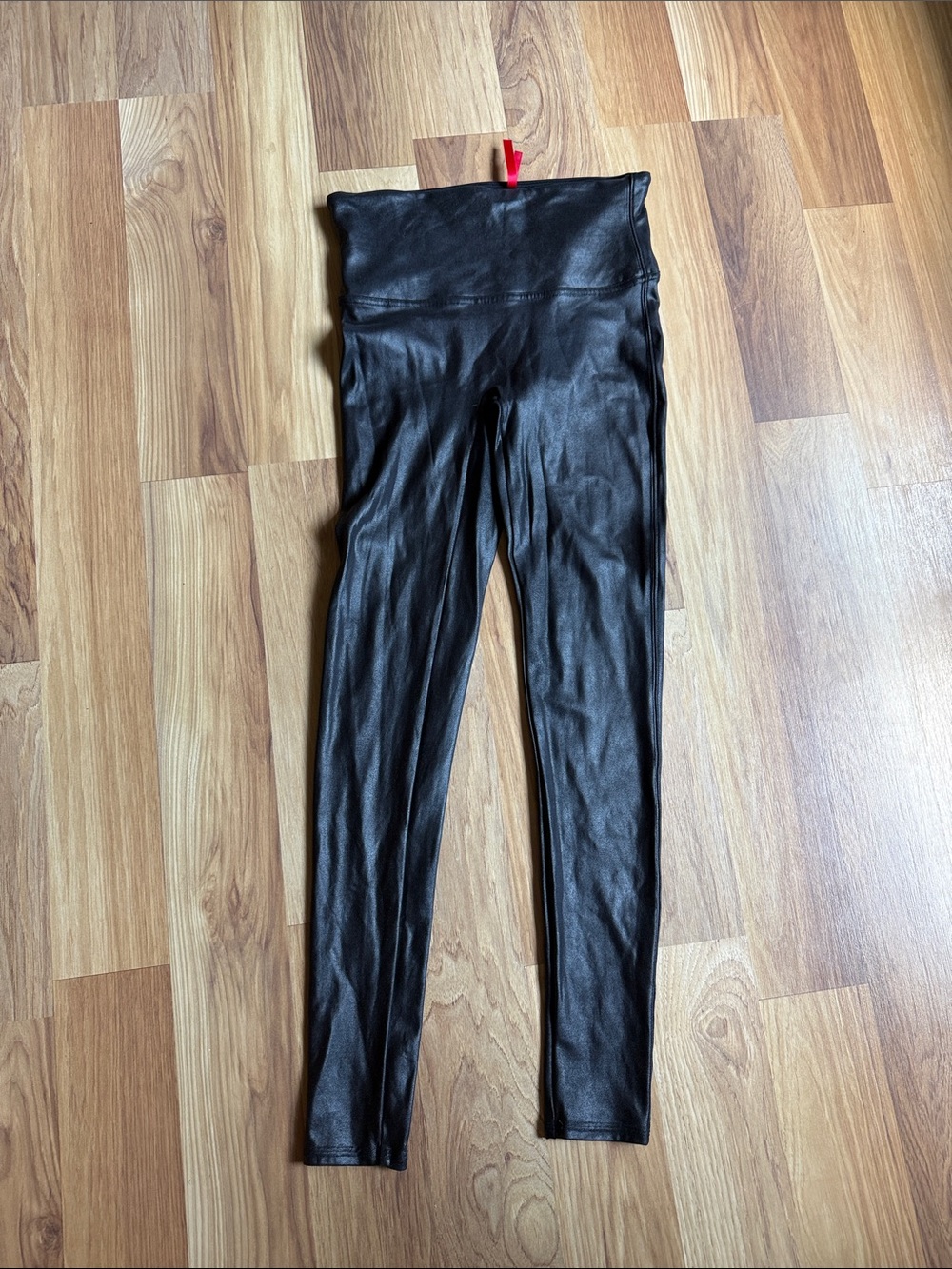 SPANX Black Shaping Leggings with Red Logo Tag